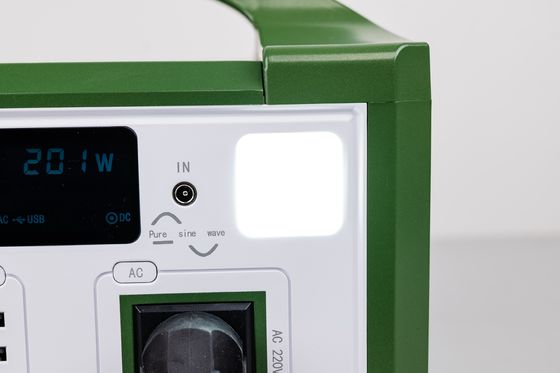 الكفاءة العالية AC 300W 220V الخروج مولد الطاقة الشمسية المحمولة قابلة لإعادة الشحن LifePO4 بطارية للمشي في الهواء الطلق
