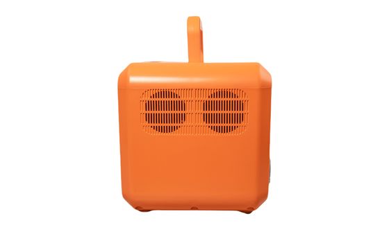 تمت الموافقة على CE 1500W AC Outlet Output Pure Sine Wave مولد طاقة محمول مع LCD لسيارة القفز / RV Camping